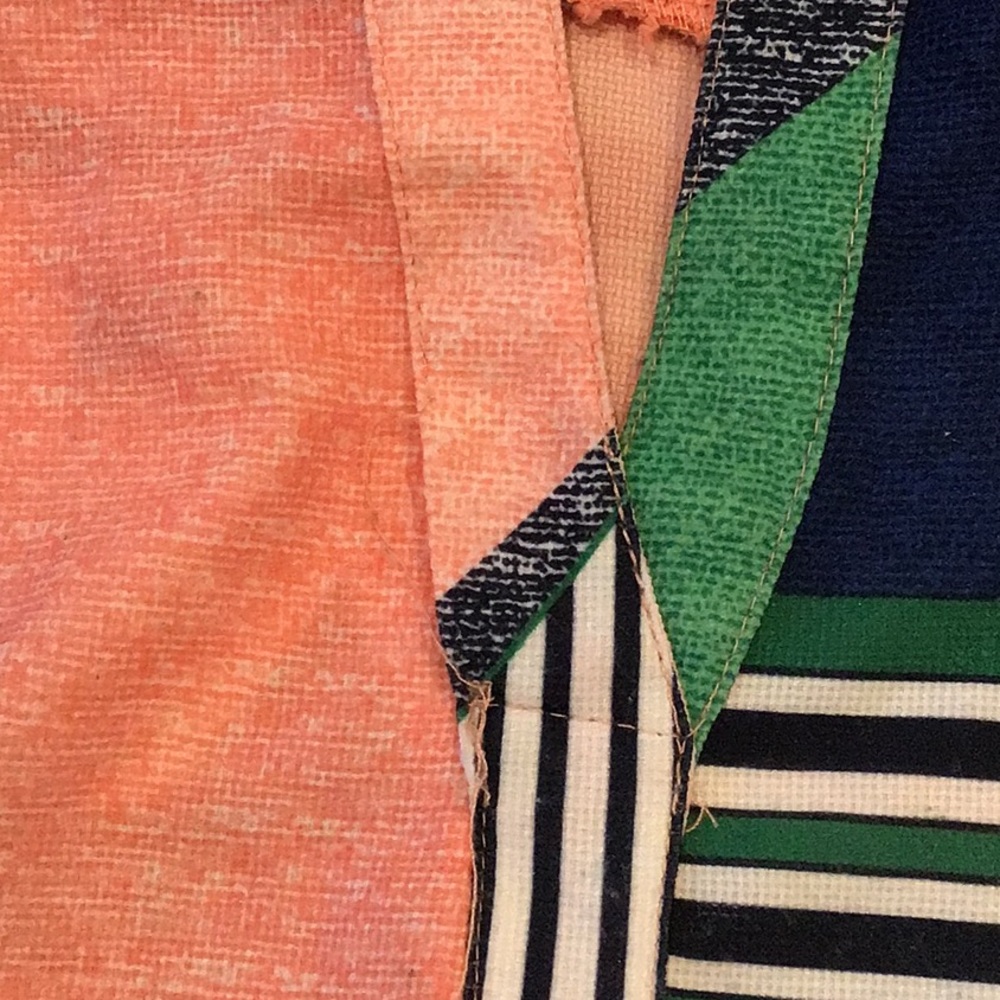 Geometric Top - Picture 2 of 3